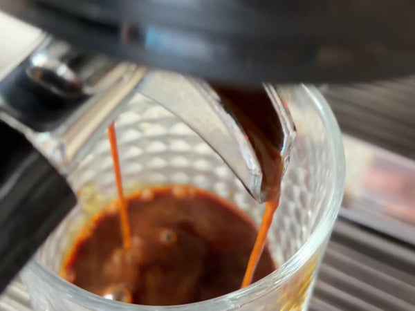 Espresso maison pas comme au café ? 3 raisons et la méthode en 5 étapes