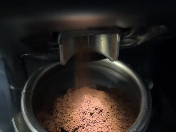 Régler son espresso en 1 minute : la méthode 18 g → 36 g